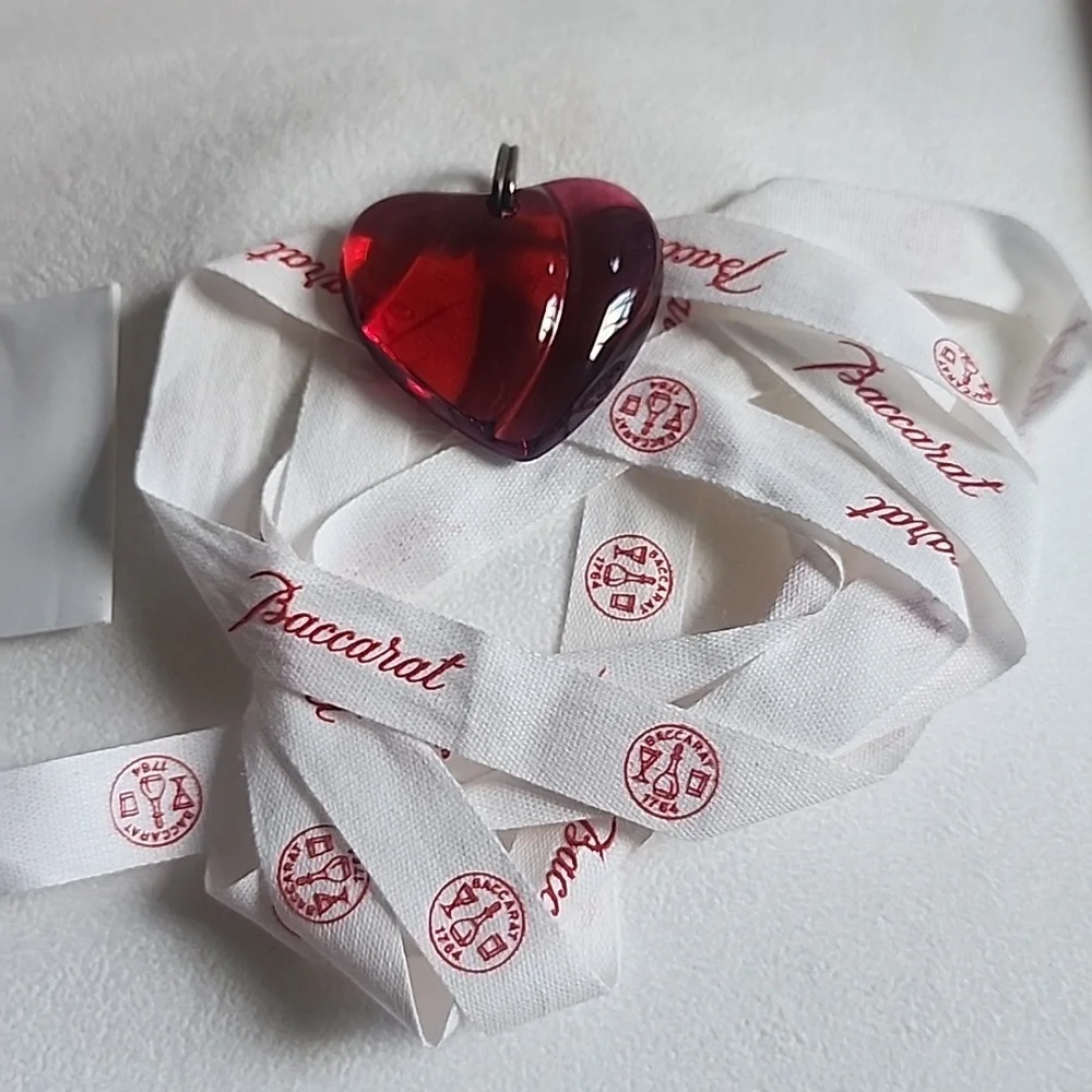 Baccarat heart pendant . Comes with box and ribbon
